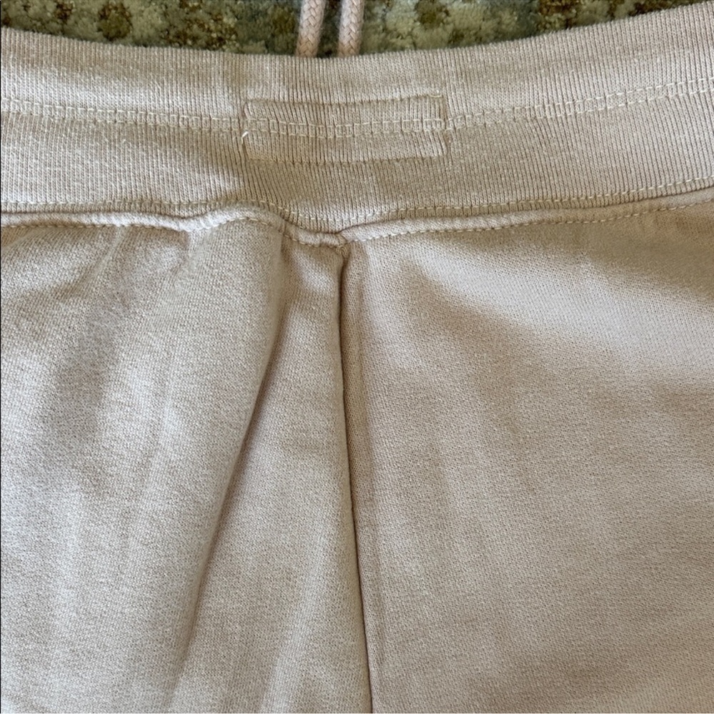 Abercrombie & Fitch pink soft a & f bottoms - Picture 8 of 8